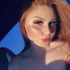 Meet your Posher, Caitlin